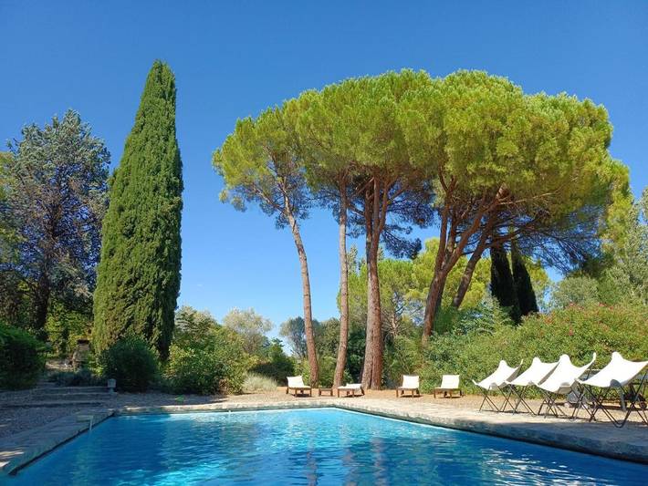 Maison de vacances pour 8 personnes, avec terrasse ainsi que jardin et piscine