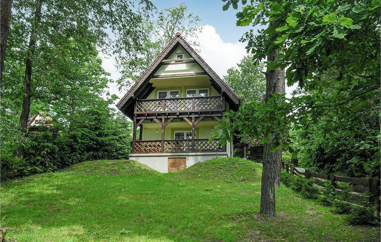 Ferienhaus für 6 Personen mit Seeblick in Powiat Olsztyński