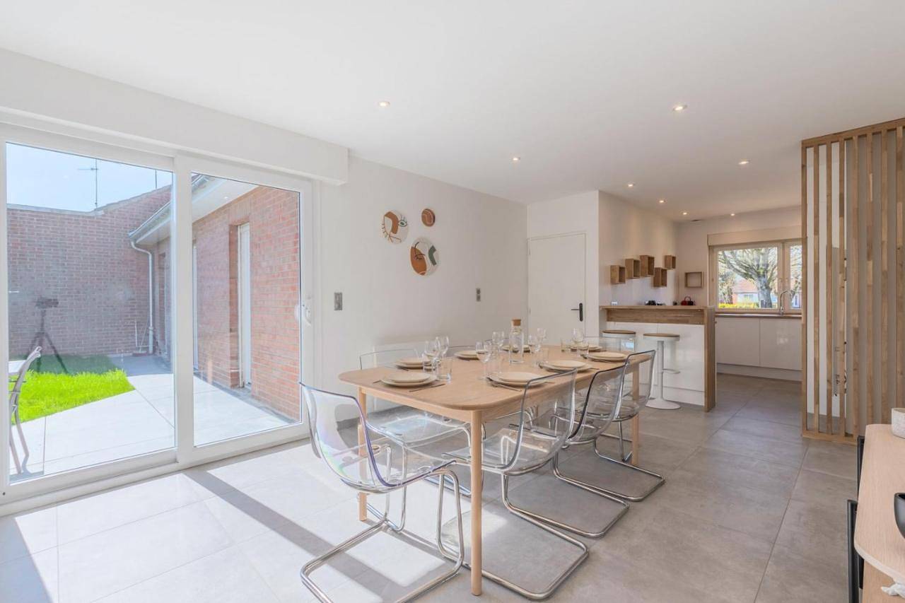 Bright and renovated house for 8 people parking in Marcq-en-Barœul, Région de Lille
