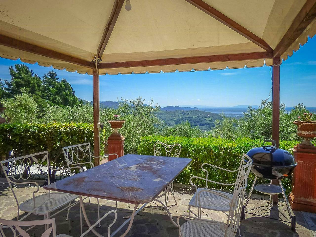 Charmantes Haus mit Meerblick in der Nähe von Lucca in Massarosa, Italienische Riviera