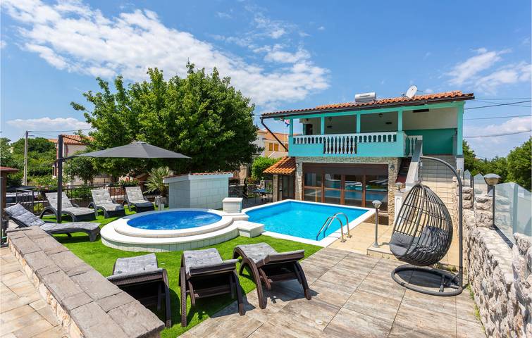 Ferienhaus für 7 Personen, mit Terrasse und Sauna