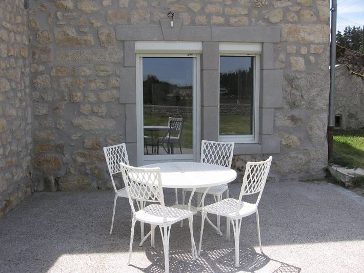 Gîte pour 5 personnes, avec jardin et terrasse dans Peyre-en-Aubrac - 2