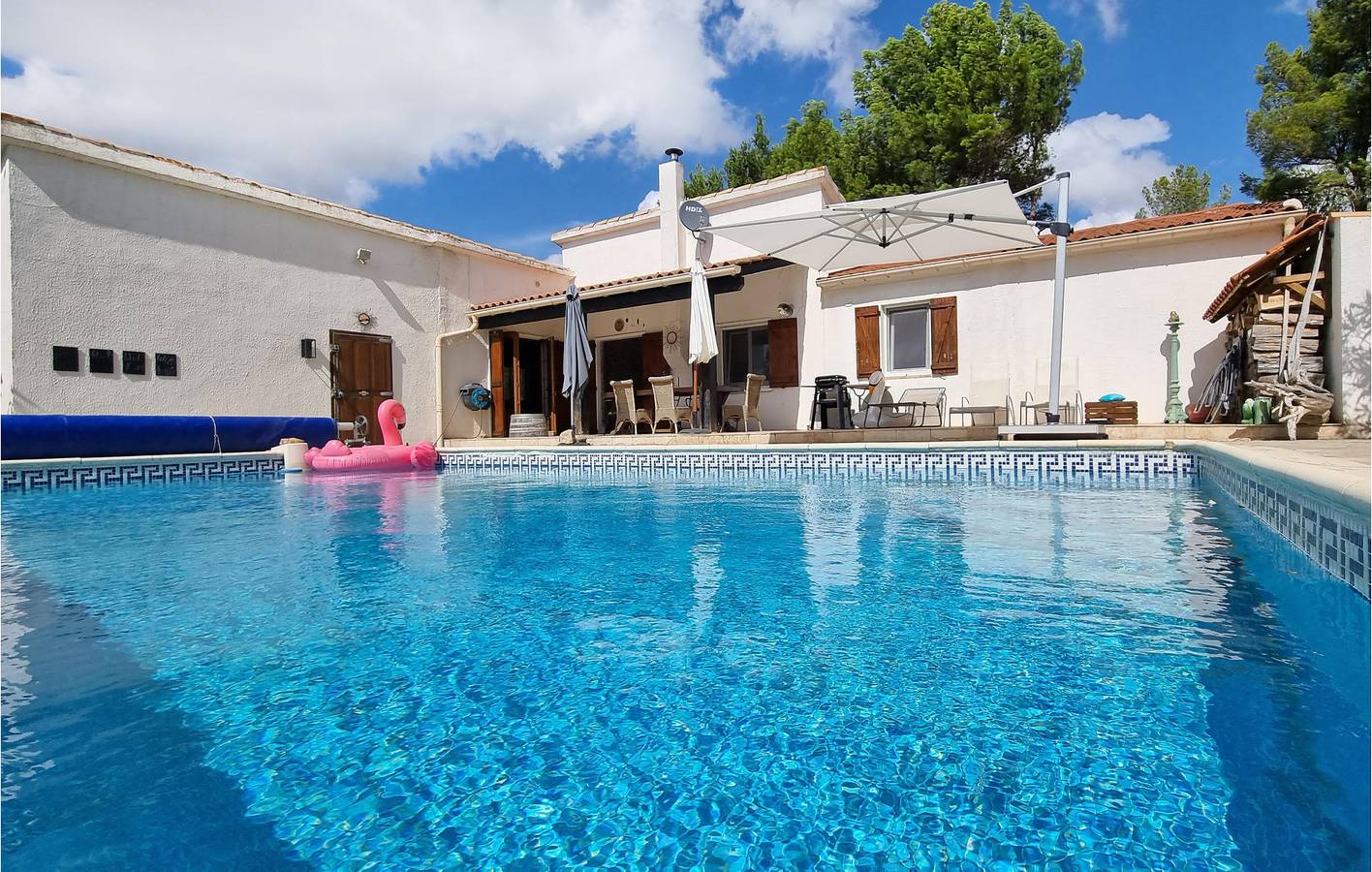 Apt relaxant de 150m2 avec piscine et parking, près de la rivière Le Répudre in Pouzols-Minervois, Côte méditerranéenne (France)
