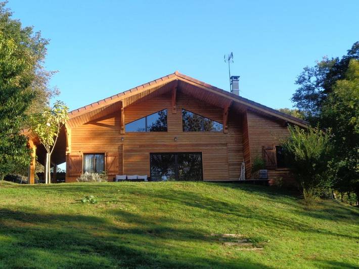 Gîte pour 6 personnes, avec jardin et vue dans Couret
