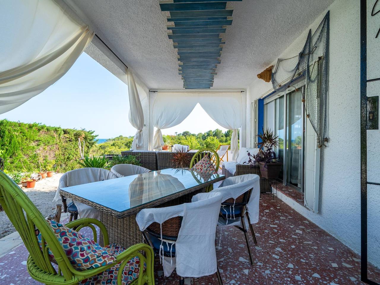 Casa mediterránea con vistas mar a 130m playa in Platja de Torrent del Pi (Terres de l'Ebre), Tierras del Ebro