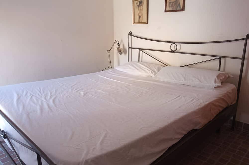 House Located in the historic center of Augusta. Clear water beach at 50 m in Augusta (Sicily), Augusta (Municipality)