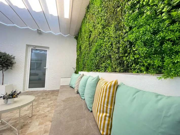 Guesthouse for 3 people, with terrace and view - 1
