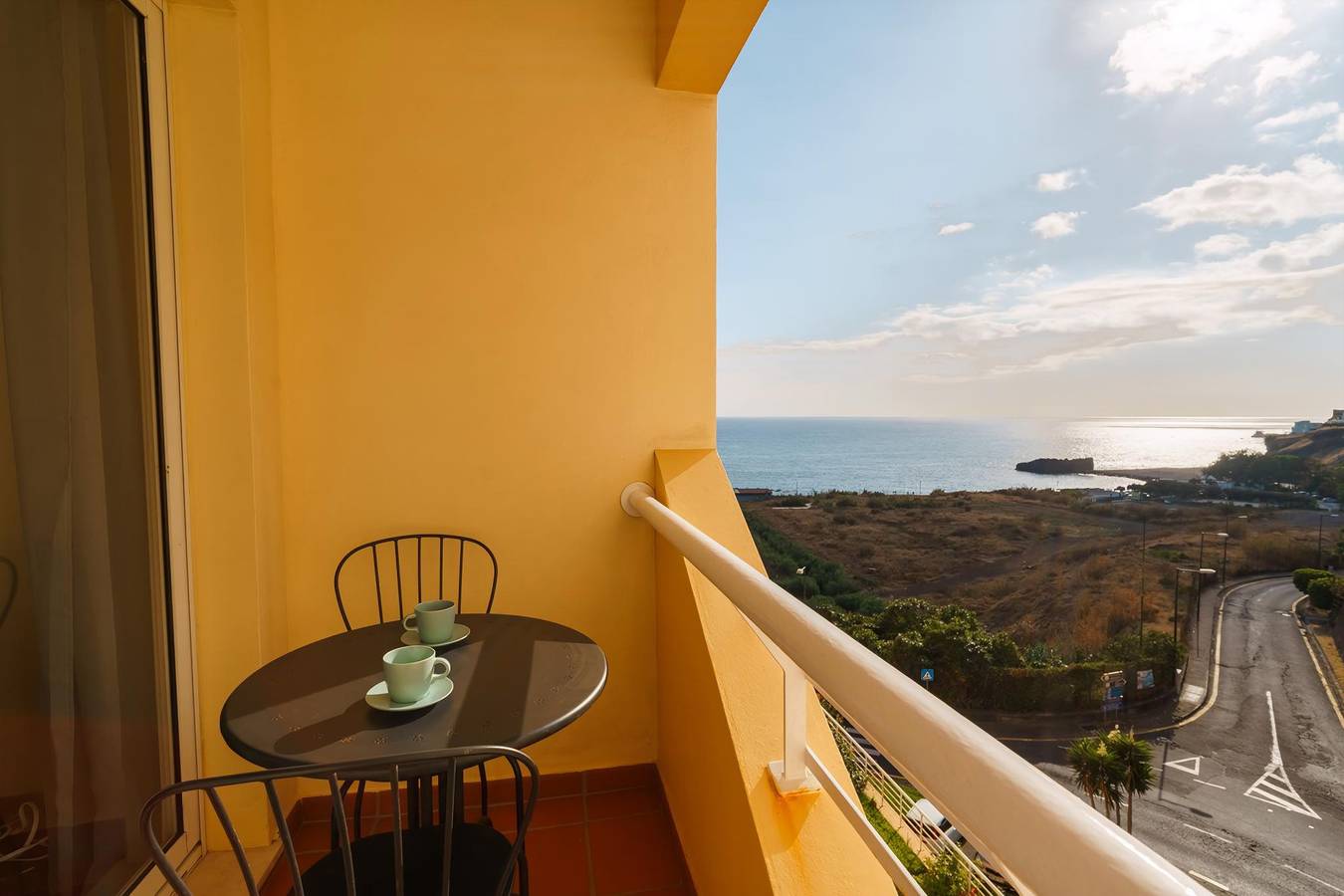 Ganze Wohnung, Ferienwohnung für 4 Personen mit Balkon in São Martinho, Madeira