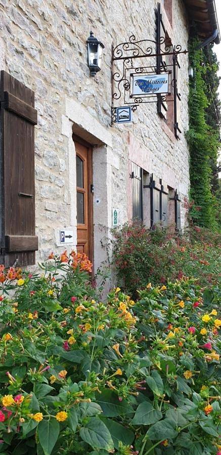 B&B Des Histoires d'Anges - Côté Jardin - Accueil Vélo in Tournus, Région de Mâcon