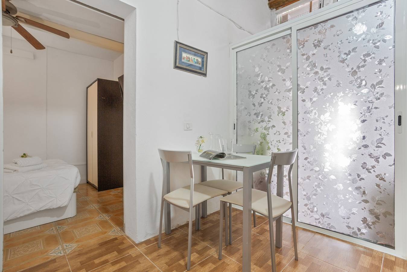 Ganzes Studio, Ferienzimmer 'Habitación-estudio Tejina De Isora' mit Wlan in Tejina de Isora, Guía de Isora