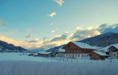 Landhaus für 2 Personen, mit Garten und Pool sowie Ausblick und Sauna in Schladming-Dachstein