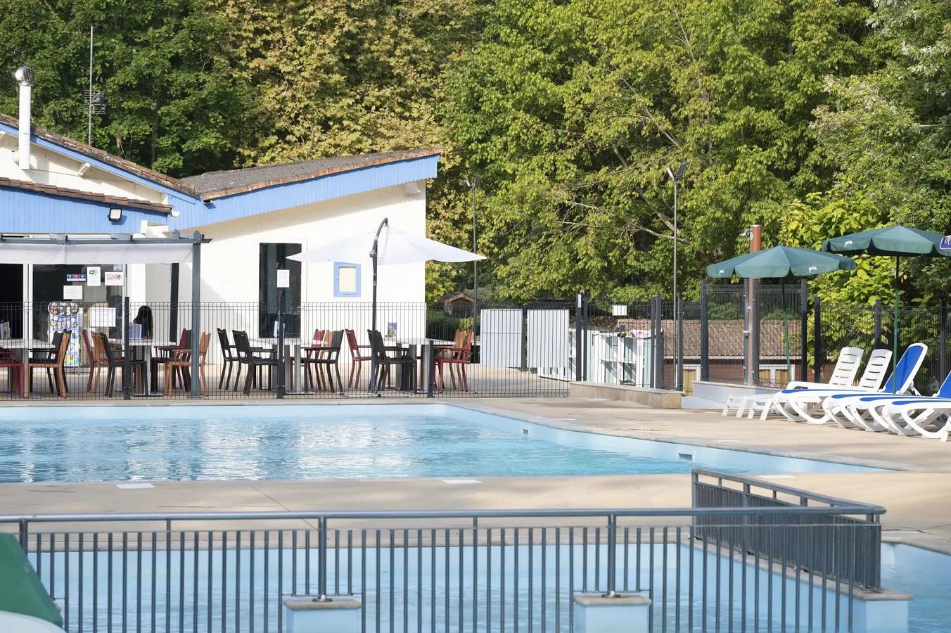 Chalet 4 étoiles - Piscine  - ccbfhce in Badefols-sur-Dordogne, Périgord Pourpre