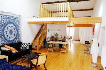 Gîte pour 9 personnes, avec vue à Saint-Laurent-le-Minier