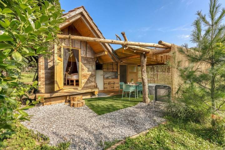 Glamping per 2 persone, con balcone, adatto a famiglie con bambini in Slovenia