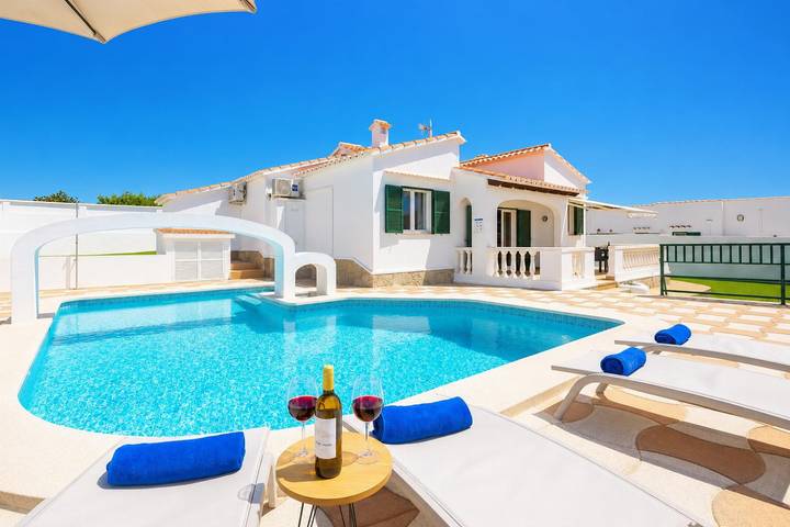 Villa for 6 people, with terrace and ocean view - 1
