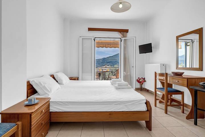 Hel studio-lejlighed, Studio Apartment 'Panorama 2' with Sea View, Wi-Fi and Air Conditioning in Grækenland