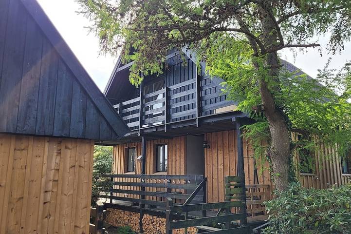 Ferienhaus für 8 Personen, mit Garten und Balkon sowie Sauna