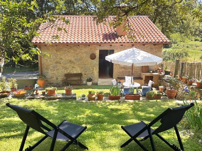 Casa de vacaciones para 4 personas, con vistas además de terraza y jardín, Se admiten mascotas - 1