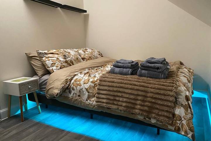 Alojamiento y desayuno para 2 personas, con jardín - 1