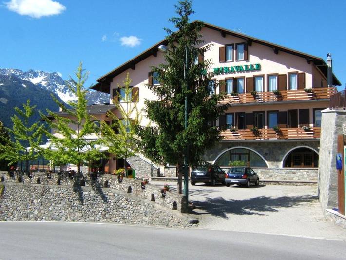 Hôtel pour 4 personnes, avec jardin et vue à Teglio