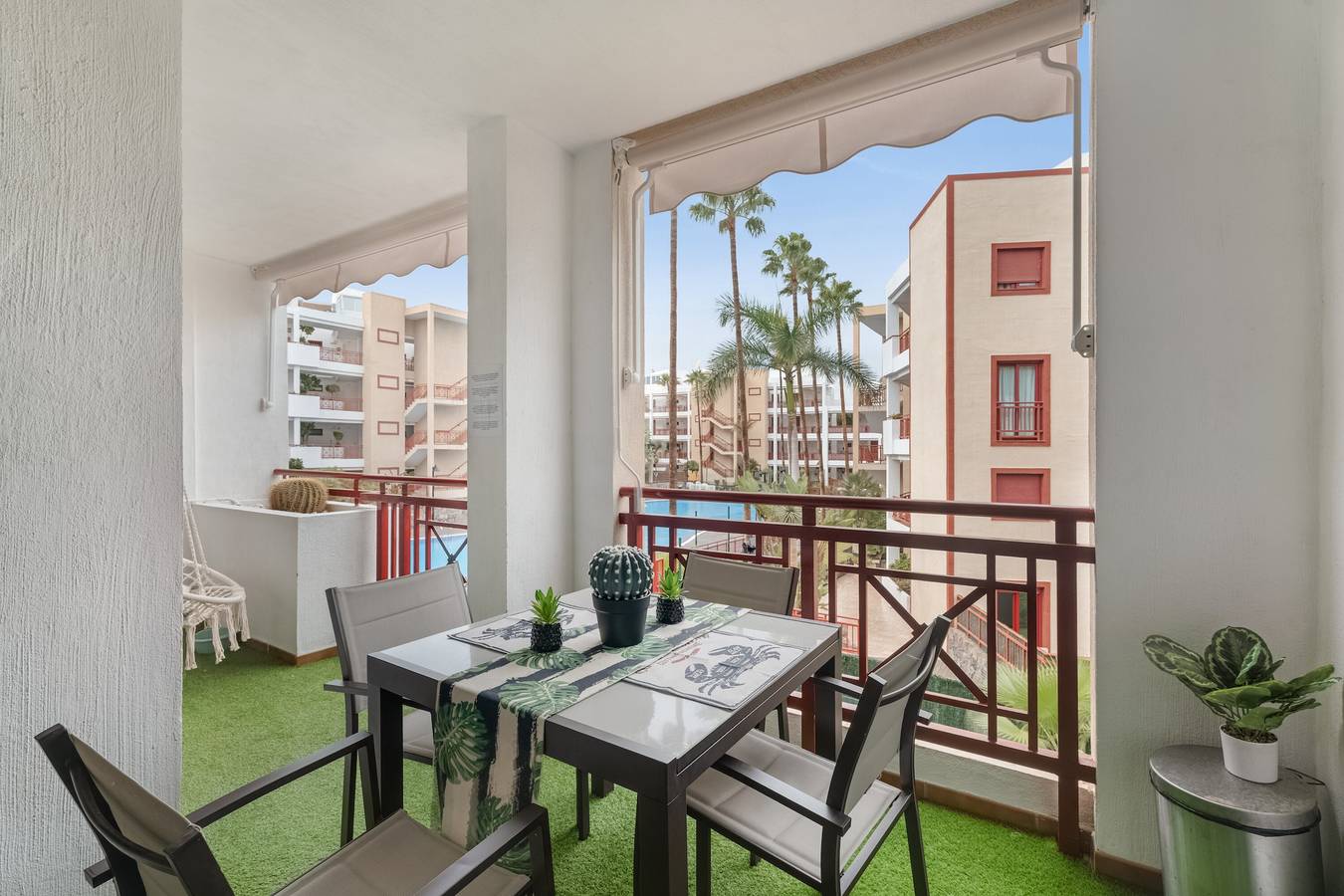 Apartamento entero, Apartamento vacacional 'Casa Soleil Palm-Mar' con vistas al mar, Wi-Fi y aire acondicionado in Palm-Mar, Arona 