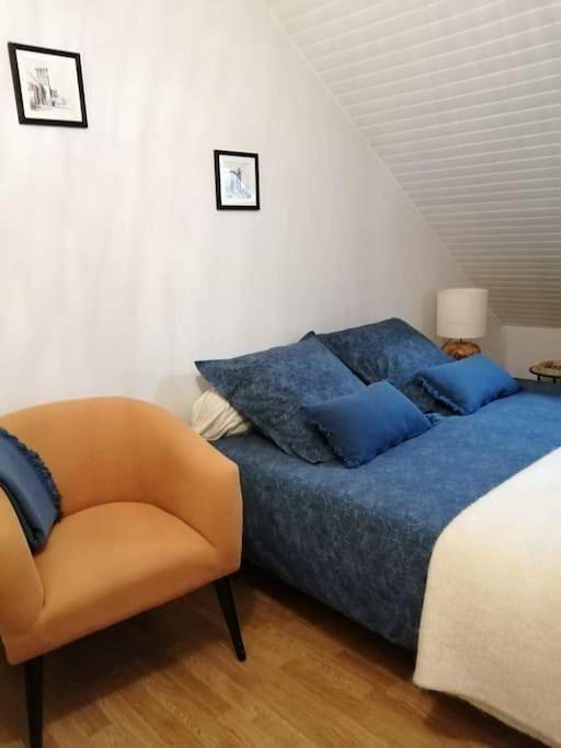 Appartement entier, One-Bedroom Apartment in Les Rosiers-sur-Loire, Vallée de la Loire