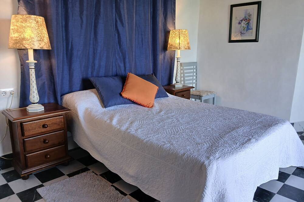 Tranquil rural Villa sleeps 5, Exclusive Private Pool, great views, close to sea in Vera, Cordillera Penibética