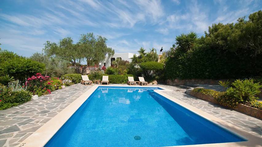 Chalet para 10 personas, con piscina y jardín, Se admiten mascotas en Ibiza