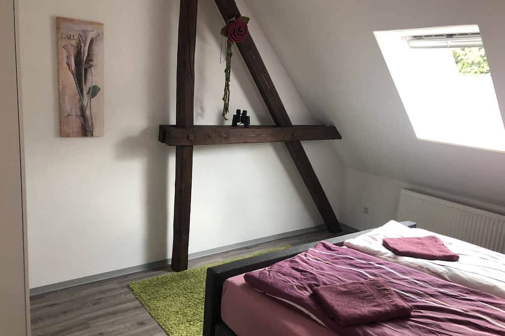 Ganze Wohnung, Gemütliche Fewo 2 im Dg im Sonnenhof in Dippoldiswalde, Osterzgebirge