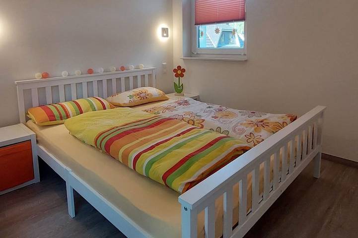 Ferienhaus für 6 Personen, mit Terrasse und Garten sowie Sauna in Trassenheide - 3