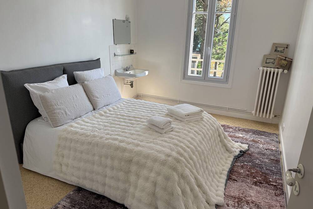 Villa 400m2 face Mer surplombant la plage avec piscine chauffée, proche La Baule in Saint-Marc-sur-Mer, Saint-Nazaire