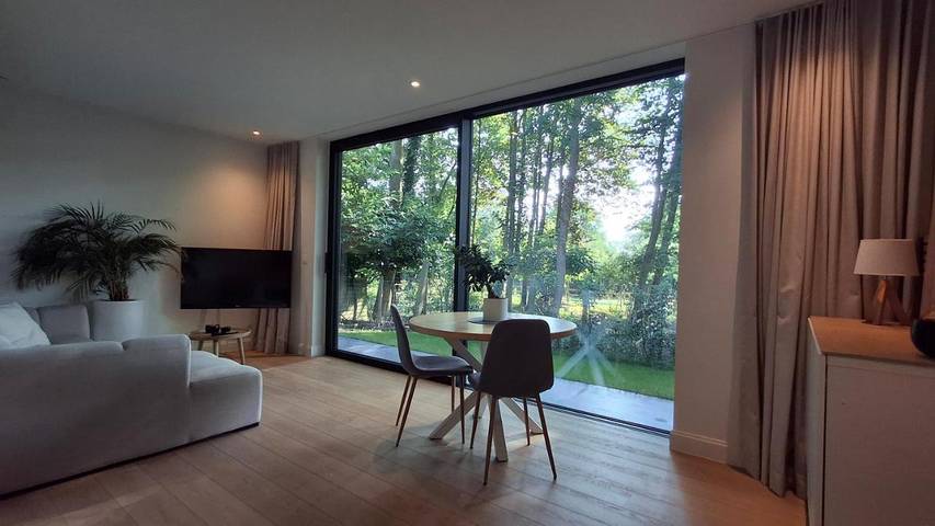 Maison d’hôte pour 2 personnes, avec Terrasse ainsi que Jardin et Vue à Bruges