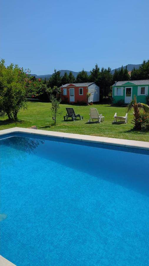 Parque de vacaciones para 12 personas, con vistas y jardín además de terraza y piscina - 1