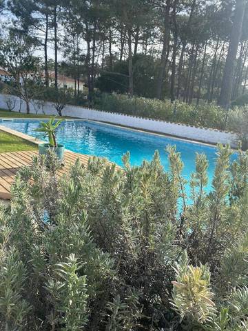 Casa rural para 10 personas, con piscina además de jardín y vistas en Costa da Caparica