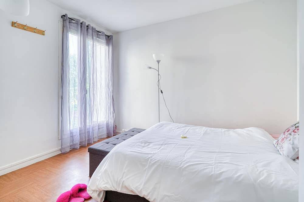 Entire apartment, Cocoon rose garden in L'Haÿ-les-Roses, Val-de-Marne