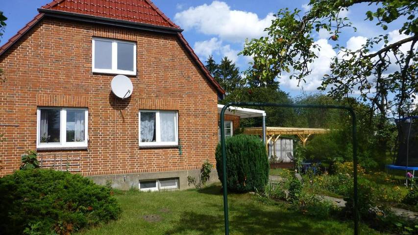 Ferienwohnung für 2 Personen, mit Terrasse und Garten in Goldberg