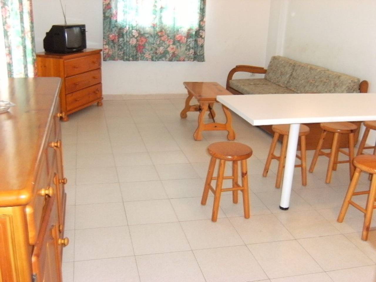 Entire apartment, Cala Montgo 33 in Cala Montgo, l'Escala