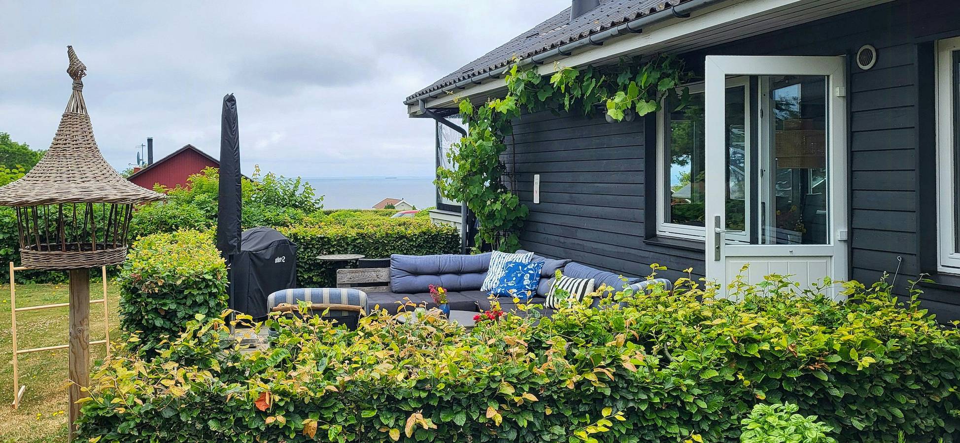 Meerblick und Gemeinschaftspool auf Nordbornholm in Hasle, Bornholm
