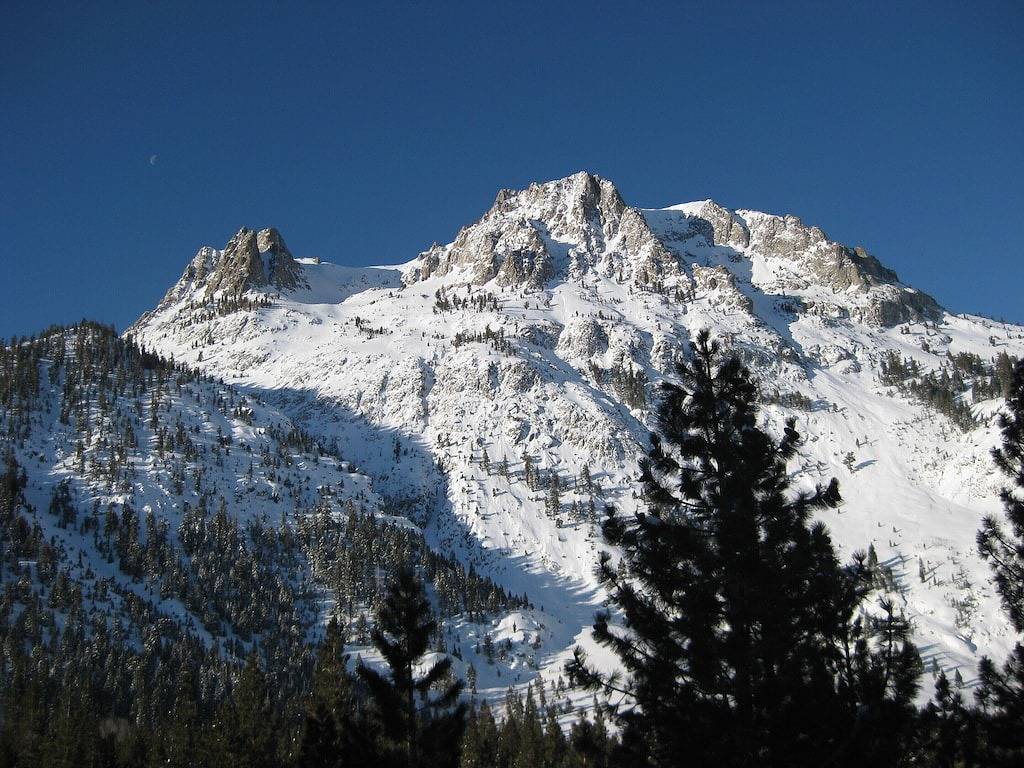Romantischer Blockhüttenurlaub. Es ist wieder auf dem Markt, nach 3 Jahren Sabbatical !! in June Lake, Mono County