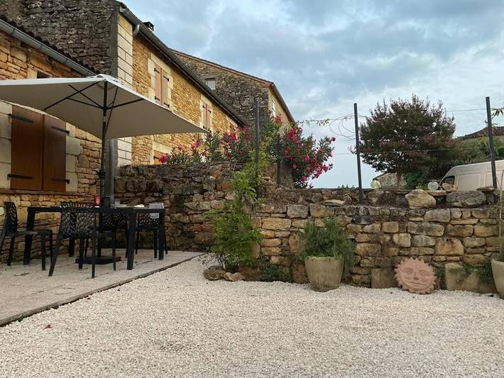 Location de vacances pour 4 personnes, avec Terrasse ainsi que Jardin et Vue à Soturac