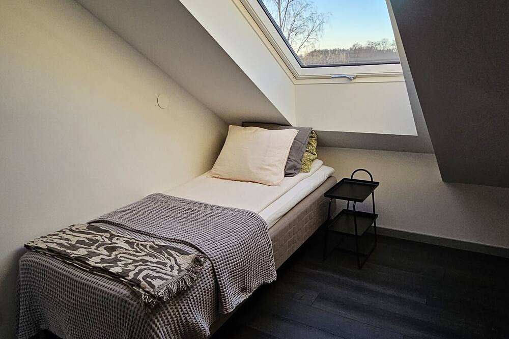 Attic Floor With Views Over Fields and sea in Mälaren