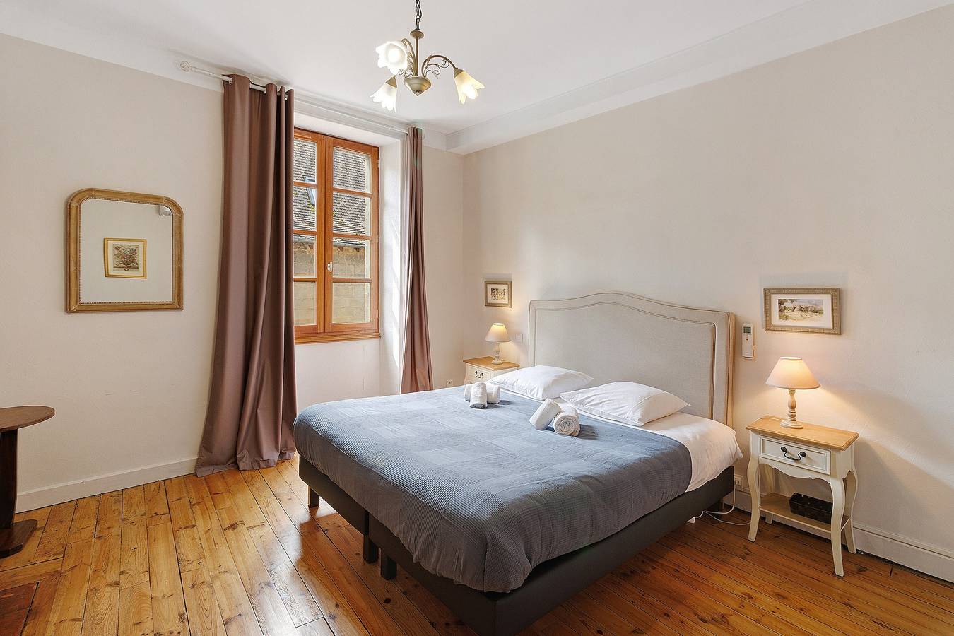 Apartamento entero, Sénéchal - Encanto - Centro de Sarlat - Aire acondicionado in Sarlat-la-Canéda, Périgord Noir