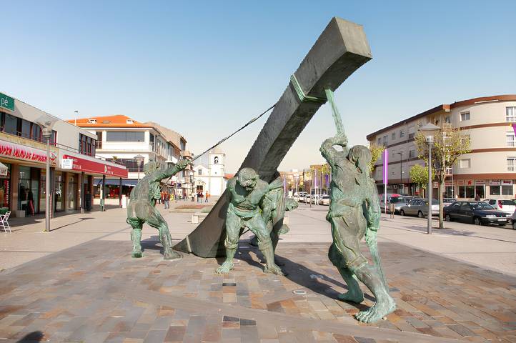 Location de vacances pour 4 personnes, avec jardin dans Marinhas - 3