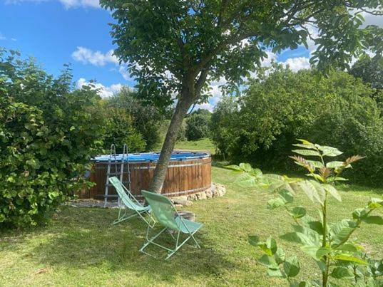 Maison de vacances pour 4 personnes, avec Terrasse et Jardin ainsi que Piscine et Vue