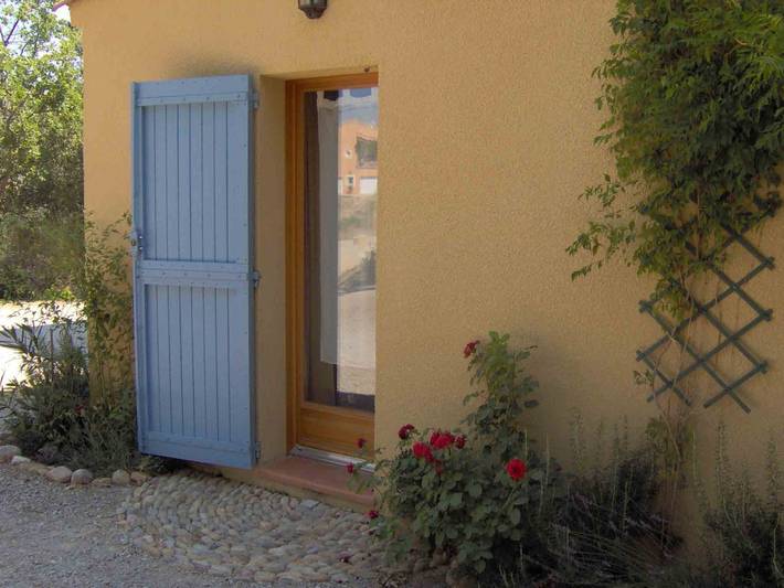 Gîte pour 2 personnes, avec jardin et piscine dans les Alpes-de-Haute-Provence - 3