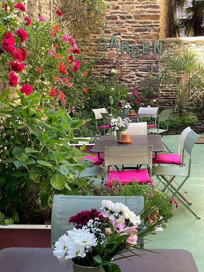 Garden Hotel Rennes Centre Gare in Rennes, Région de Rennes
