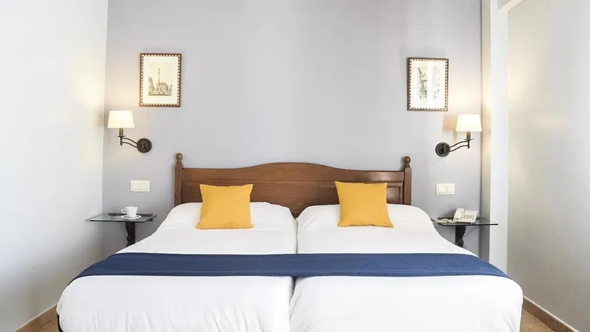Gästehaus für 2 Personen, mit Ausblick und Balkon - 1
