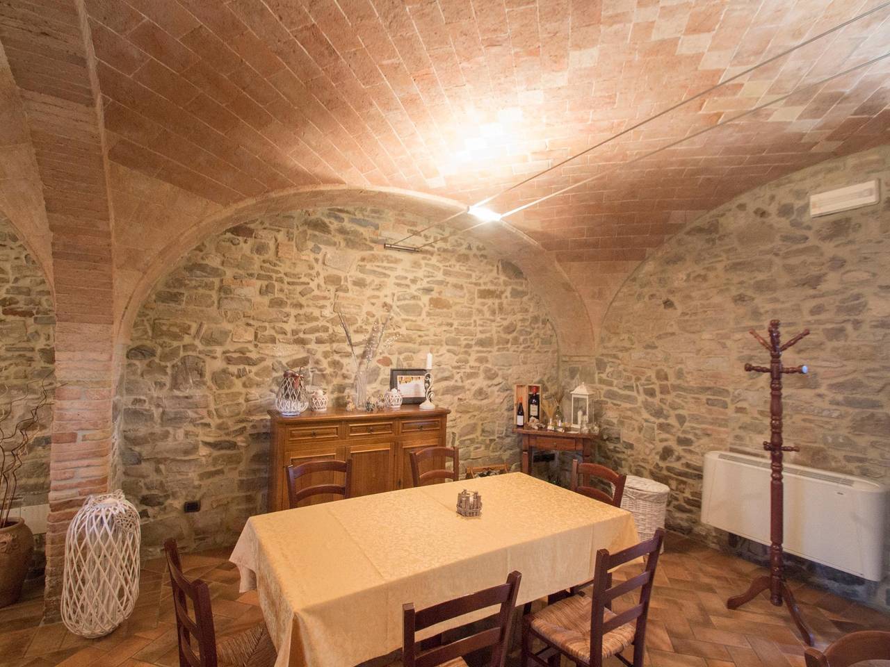 Casale in Tuscany with Pool in Castel del Piano, Grosseto Province