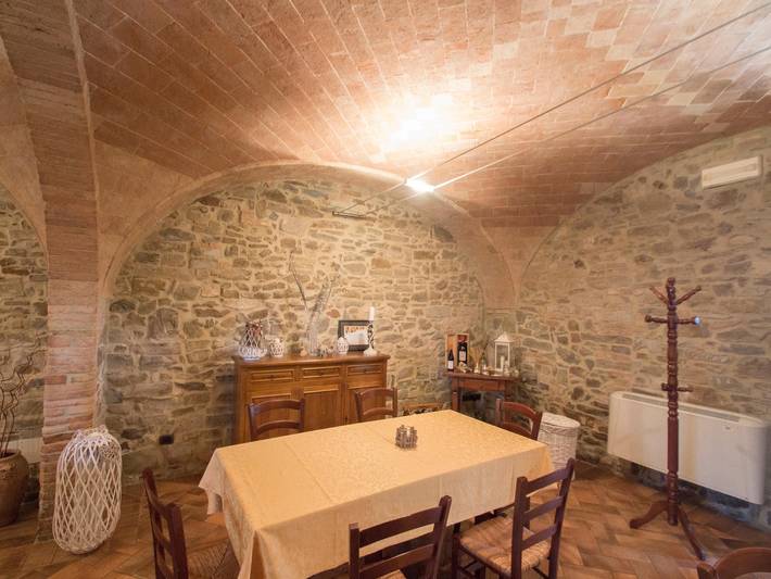 Gîte pour 16 personnes, avec jardin ainsi que terrasse et piscine en Toscane - 4