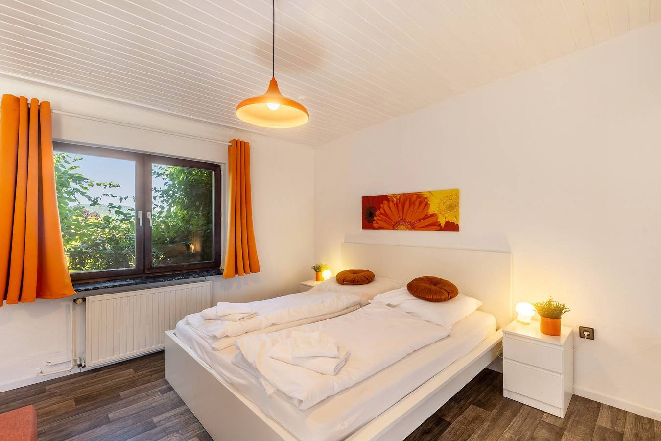 Ferienhaus Orange mit eigener Terrasse und Wlan in Niedenstein, Schwalm-Eder-Kreis